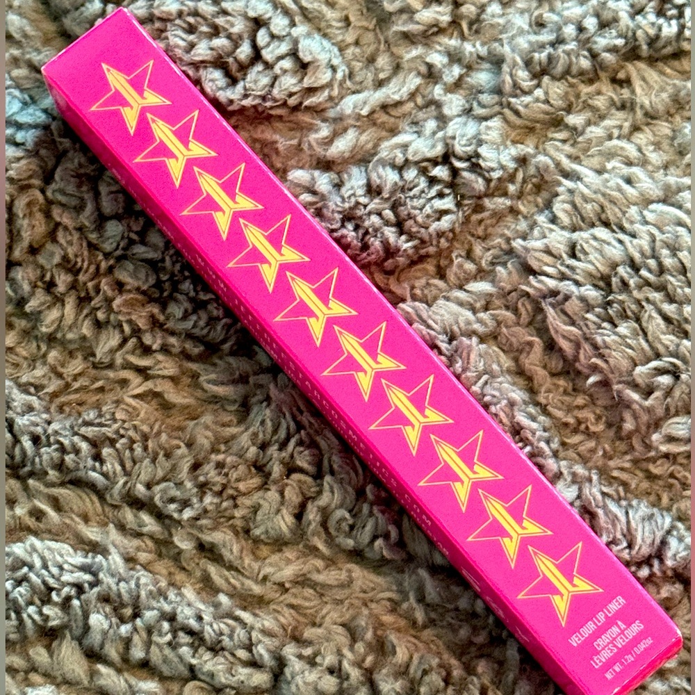 Jeffree Star Lip Liner in Dominatrix